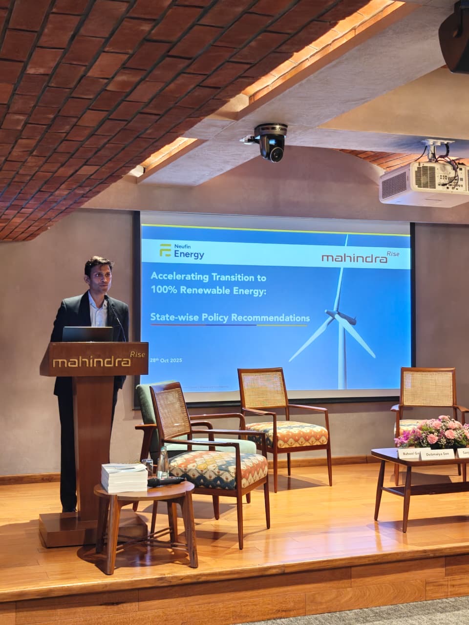 Neufin Energy renewable energy policy paper launch with Mahindra Rise